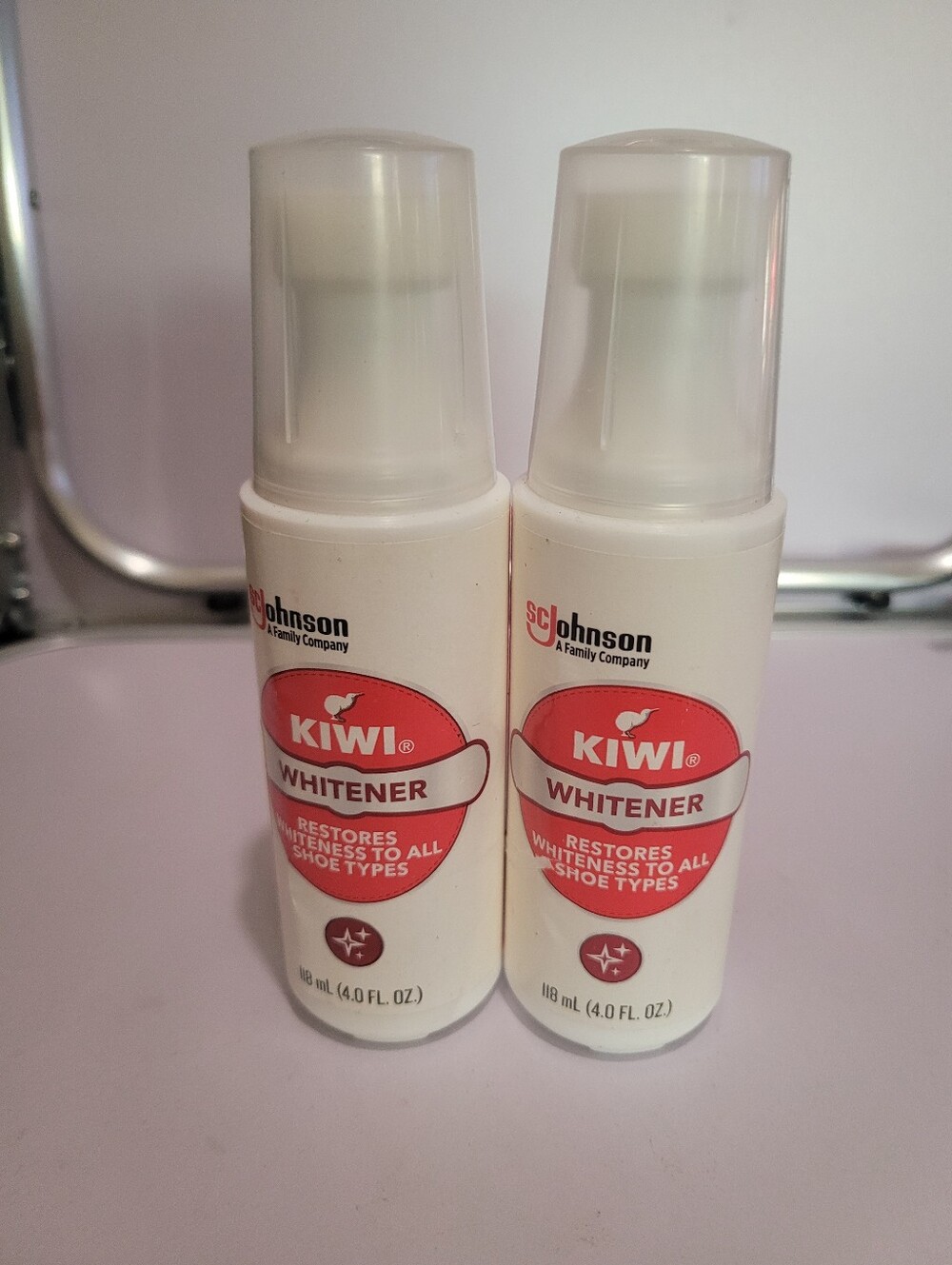 2ct Kiwi Red and White Shoe Whitener